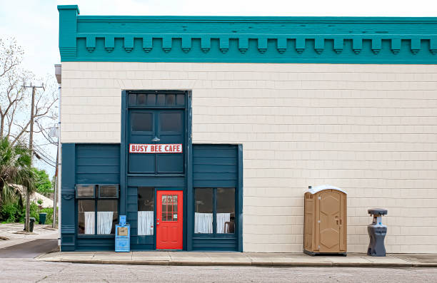 Best Porta potty delivery and setup  in Andover, KS